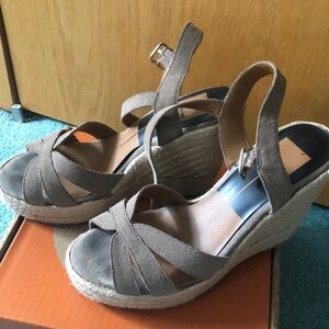 Sandals- wedge